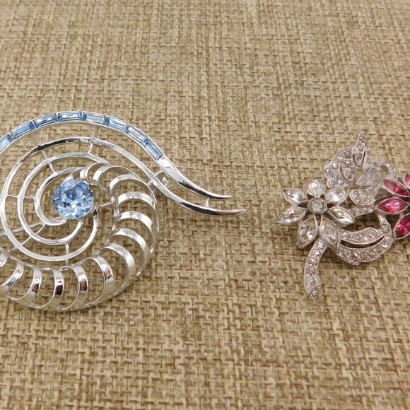 VTG Rhinestone Brooch Lot Diamante & Blue Glass Crystals - Picture 1 of 6
